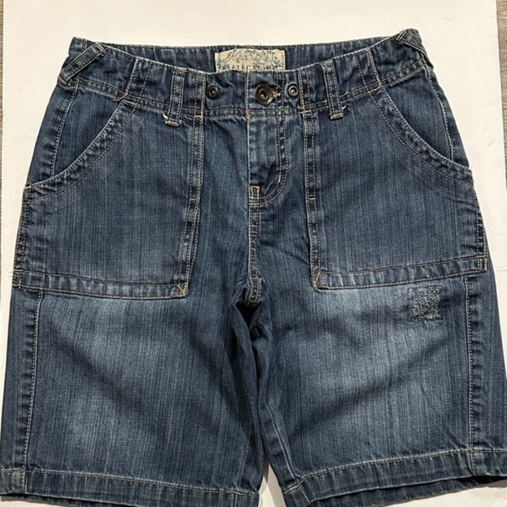 Natural Reflections distressed Blue Denim cargo Bermuda long Jean Shorts size 2